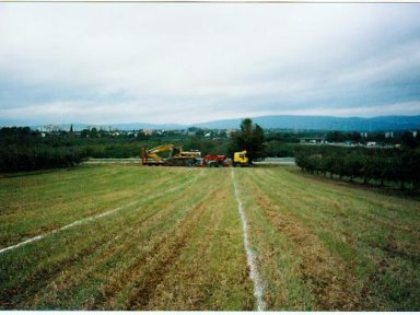 Foto landwirtschaftliche Maschinenhalle